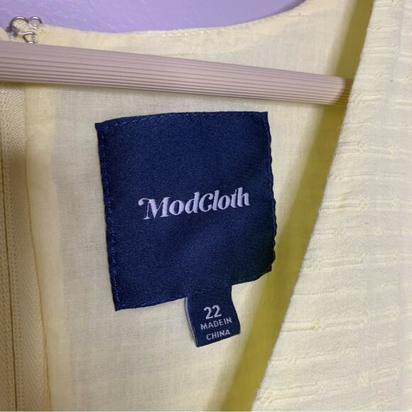 Modcloth pastel butter yellow fluffy summer dress women's size 22 knee length - Picture 4 of 7